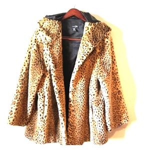 Leopard print, fur coat